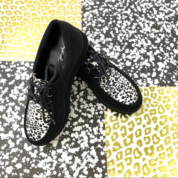 Round Toe Lace Up Cheetah Flatform Creeper - Picture 3 of 5